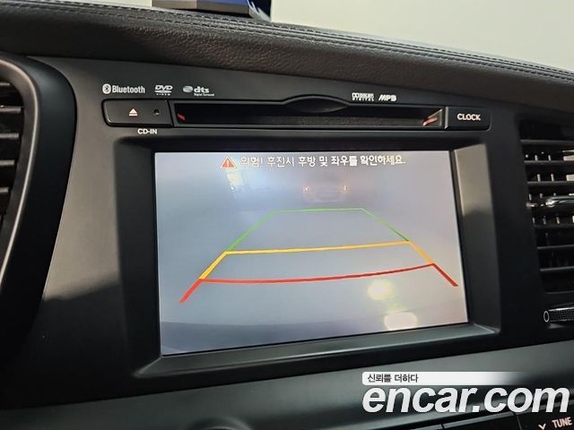 Kia K5 2011 — photo 15