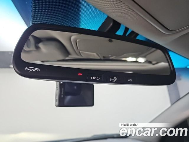 Kia K5 2011 — photo 17