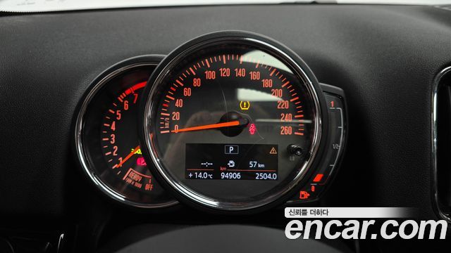 Mini Countryman 2021 — photo 11
