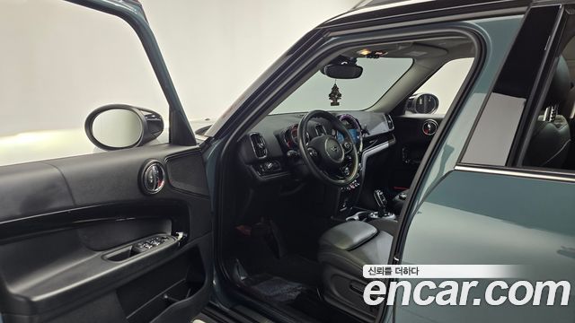 Mini Countryman 2021 — photo 13