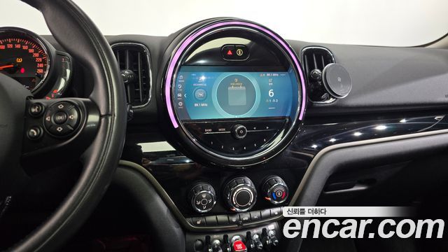 Mini Countryman 2021 — photo 19