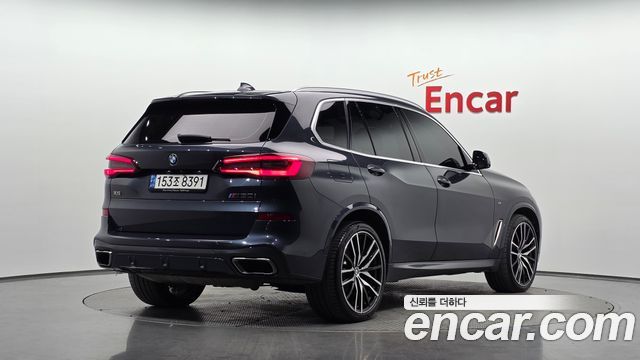 BMW X5 2021 — photo 2