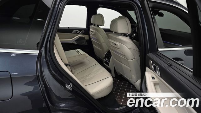 BMW X5 2021 — photo 18