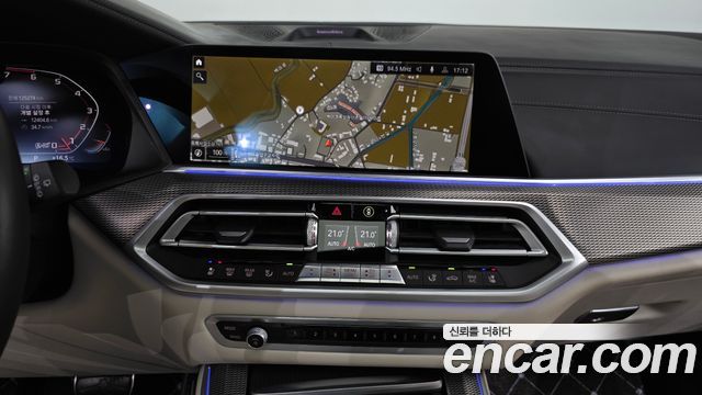 BMW X5 2021 — photo 20