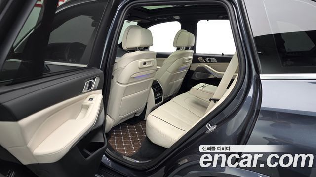 BMW X5 2021 — photo 16
