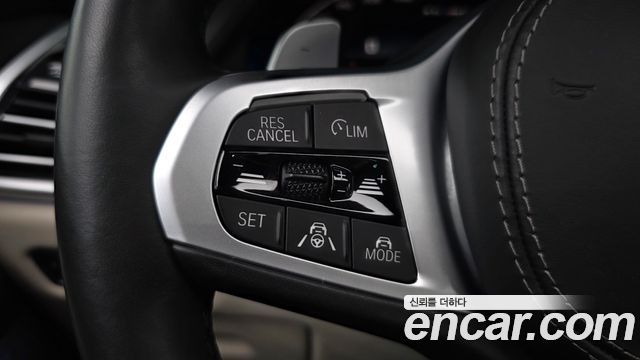 BMW X5 2021 — photo 30