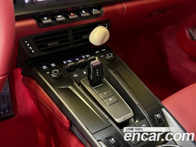 Porsche 911 2026 — photo 15