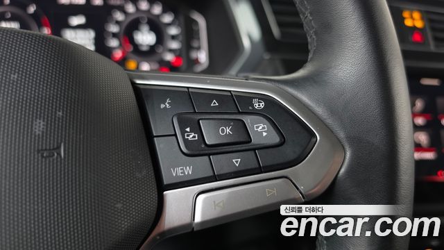 Volkswagen Tiguan 2022 — photo 21