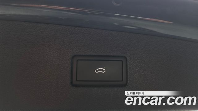 Volkswagen Tiguan 2022 — photo 23