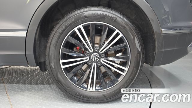 Volkswagen Tiguan 2022 — photo 7