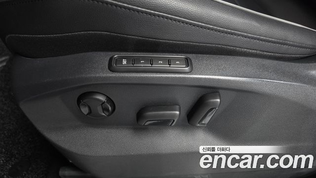 Volkswagen Tiguan 2022 — photo 30