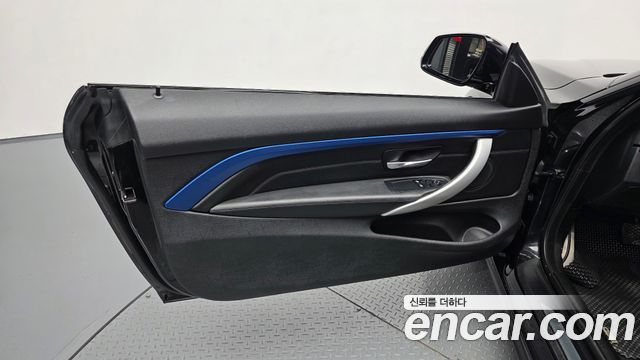 BMW 4-Series 2015 — photo 14