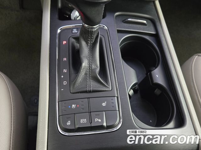 Kia Canival 2016 — photo 18