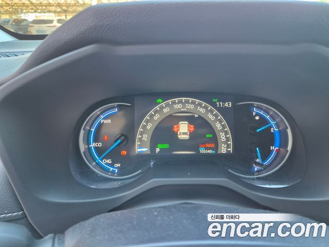 Toyota RAV4 2021 — photo 12