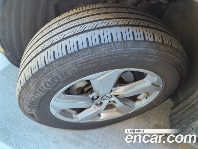 Toyota RAV4 2021 — photo 15