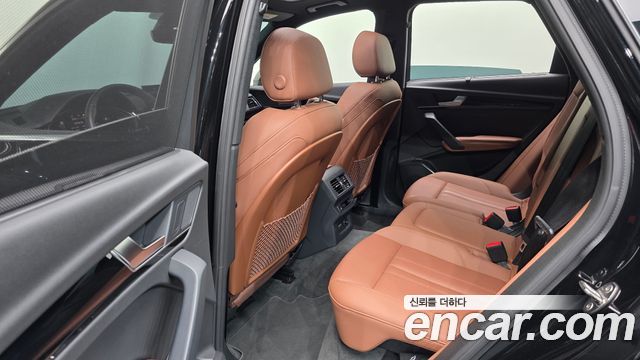 Audi Q5 2022 — photo 18
