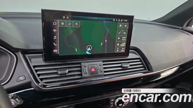 Audi Q5 2022 — photo 20