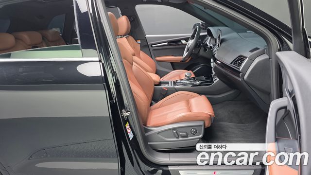 Audi Q5 2022 — photo 16