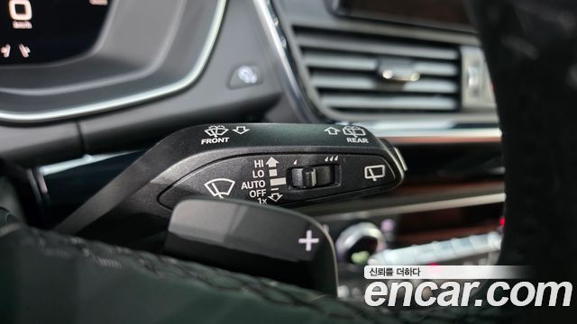 Audi Q5 2022 — photo 27