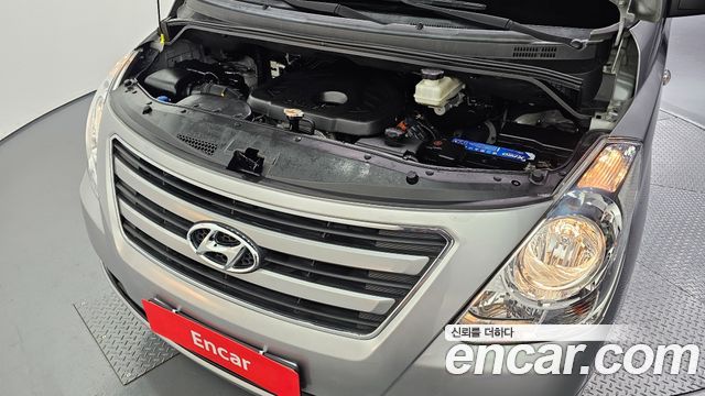 Hyundai Starex 2017 — photo 6