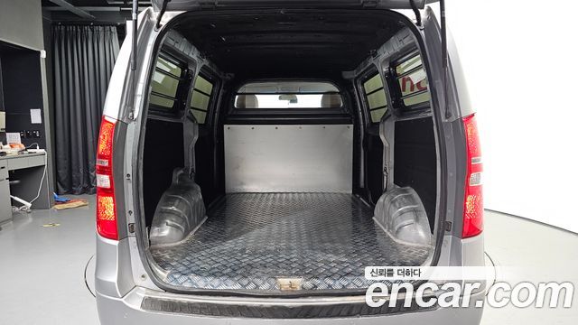 Hyundai Starex 2017 — photo 19