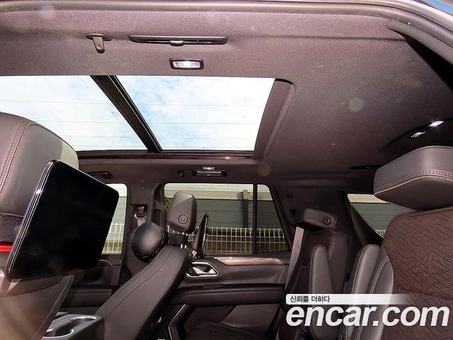 Chevrolet Korea Tahoe 2022 — photo 13