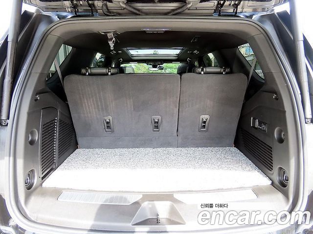 Chevrolet Korea Tahoe 2022 — photo 17