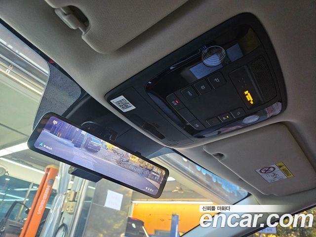 Kia Canival 2021 — photo 13