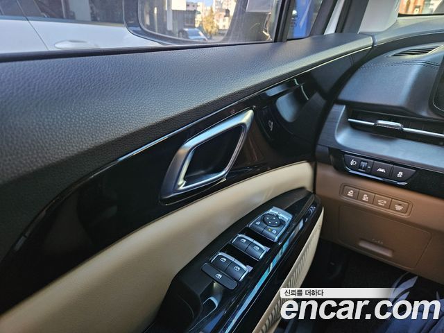 Kia Canival 2021 — photo 14