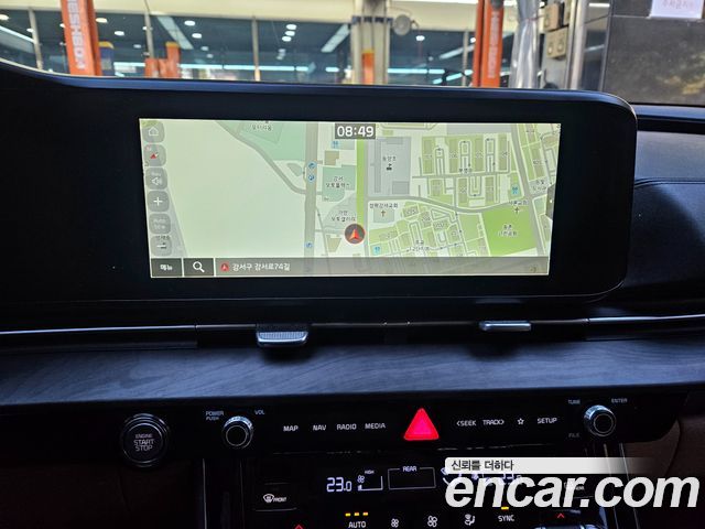 Kia Canival 2021 — photo 16
