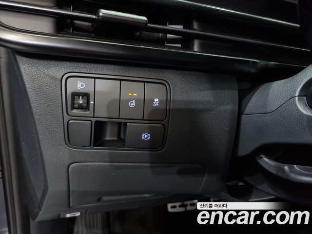 Hyundai Staria 2027 — photo 8