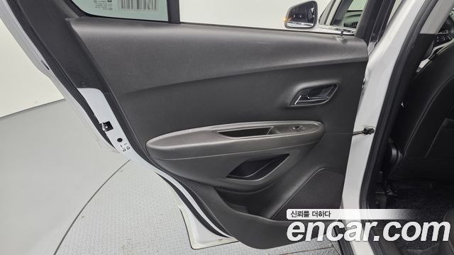 Chevrolet Korea Trax 2018 — photo 15