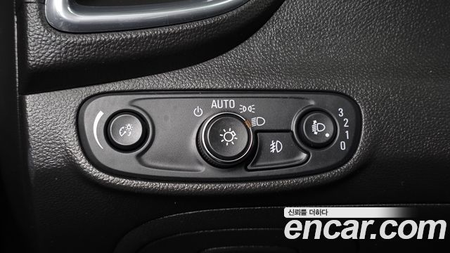 Chevrolet Korea Trax 2018 — photo 27