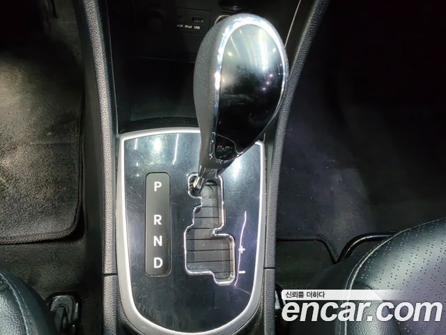 Hyundai Accent 2012 — photo 9
