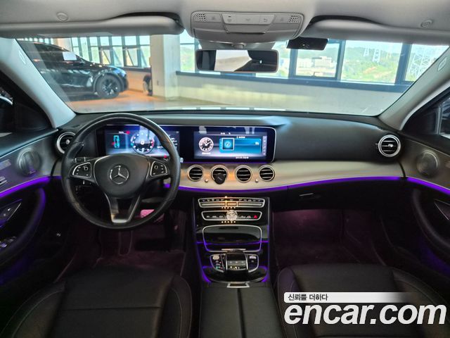 Mercedes-Benz E-Class 2017 — photo 7