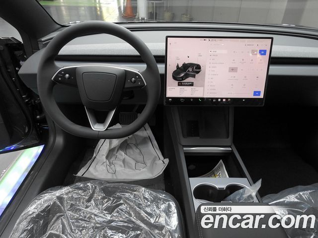 Tesla Model 3 2027 — photo 17