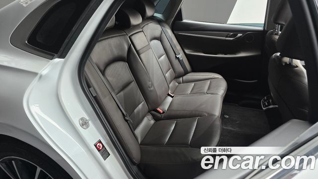 Hyundai Grandeur 2023 — photo 12