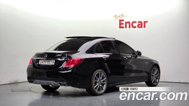 Mercedes-Benz C-Class 2018 — photo 2