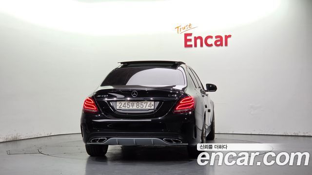 Mercedes-Benz C-Class 2018 — photo 4