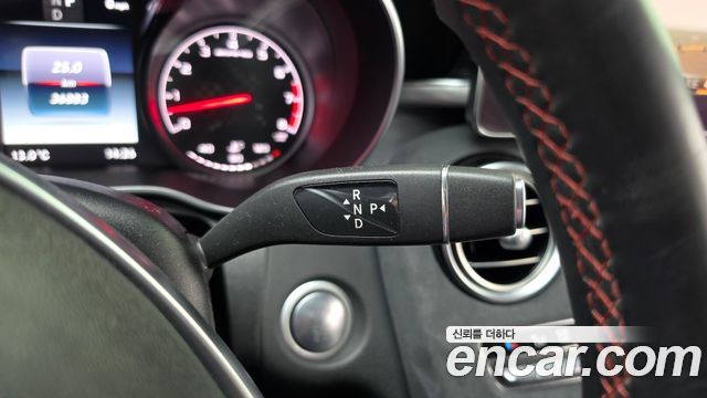 Mercedes-Benz C-Class 2018 — photo 12