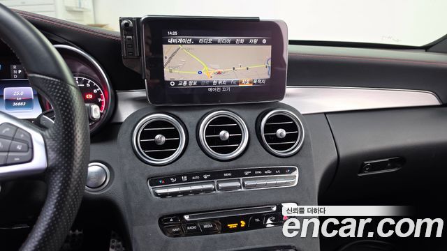 Mercedes-Benz C-Class 2018 — photo 20