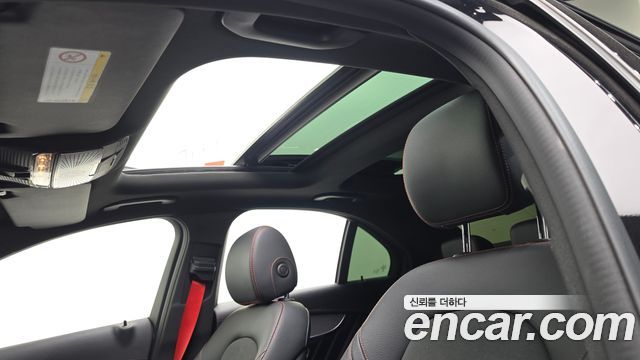 Mercedes-Benz C-Class 2018 — photo 25