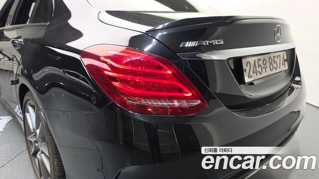 Mercedes-Benz C-Class 2018 — photo 9