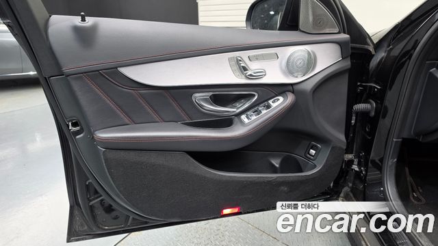Mercedes-Benz C-Class 2018 — photo 14