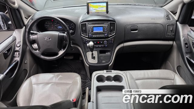 Hyundai Starex 2018 — photo 10
