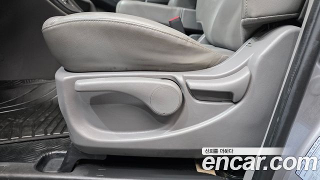Hyundai Starex 2018 — photo 24