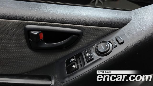 Hyundai Starex 2018 — photo 25