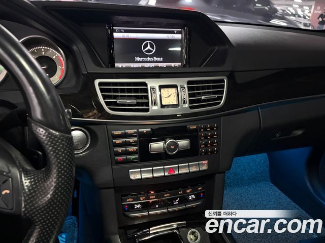 Mercedes-Benz E-Class 2014 — photo 6
