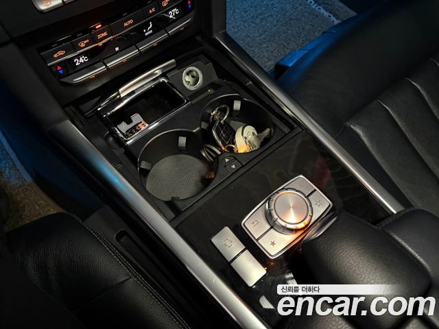 Mercedes-Benz E-Class 2014 — photo 8