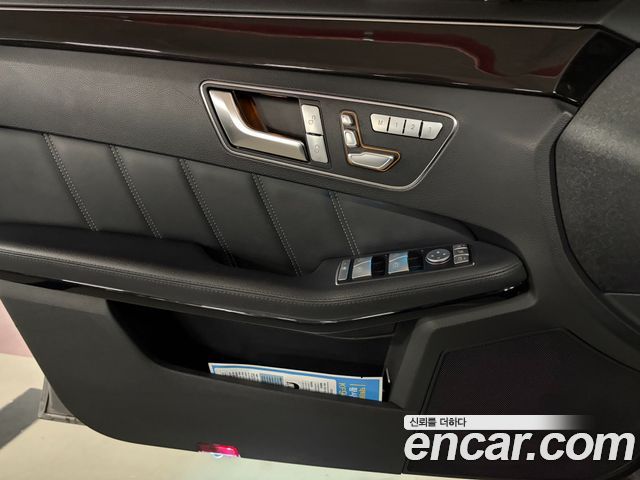 Mercedes-Benz E-Class 2014 — photo 10